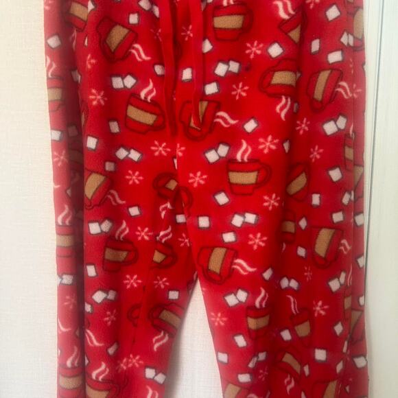 Red and white christmas hot chocolate pajama pants - Picture 6 of 8